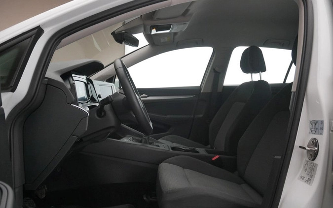 Volkswagen Golf cena 63899 przebieg: 89238, rok produkcji 2020 z Górowo Iławeckie małe 137
